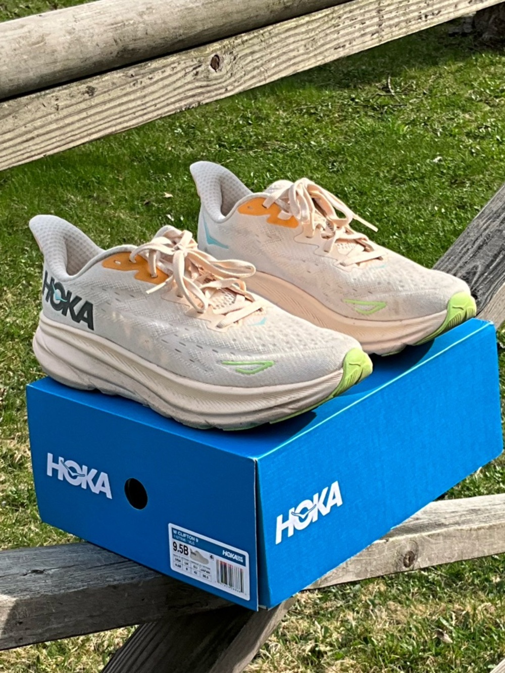 Hoka Clifton 9 Women’s Sneakers - Picture 5 of 9